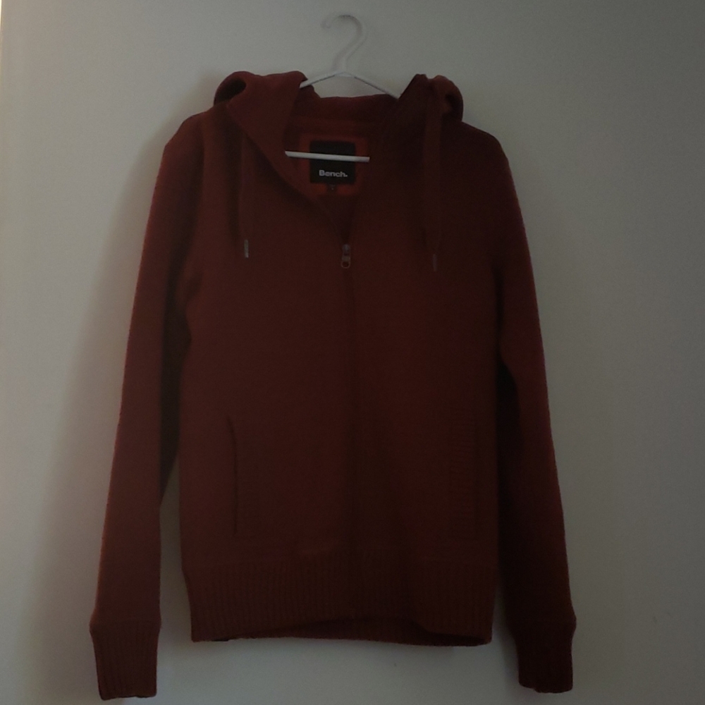 Bench hoodie - size medium